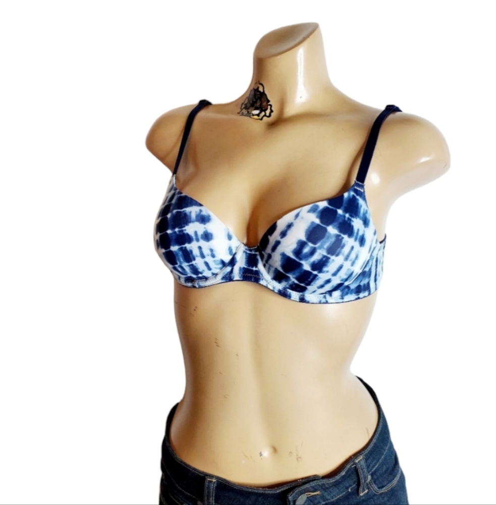 VS Pink blue & white bra 34A
